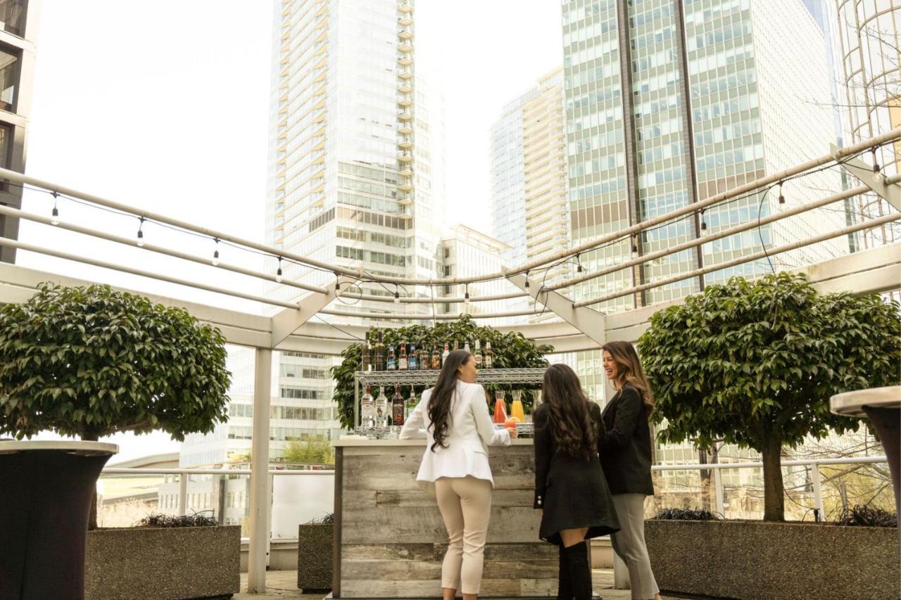 Vancouver Marriott Pinnacle Downtown Hotel Exterior foto